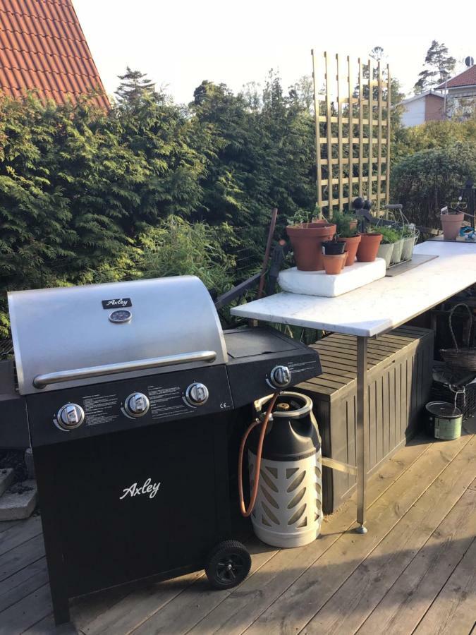Lagenhet I Villa Pa Fornudden Tyreso 외부 사진