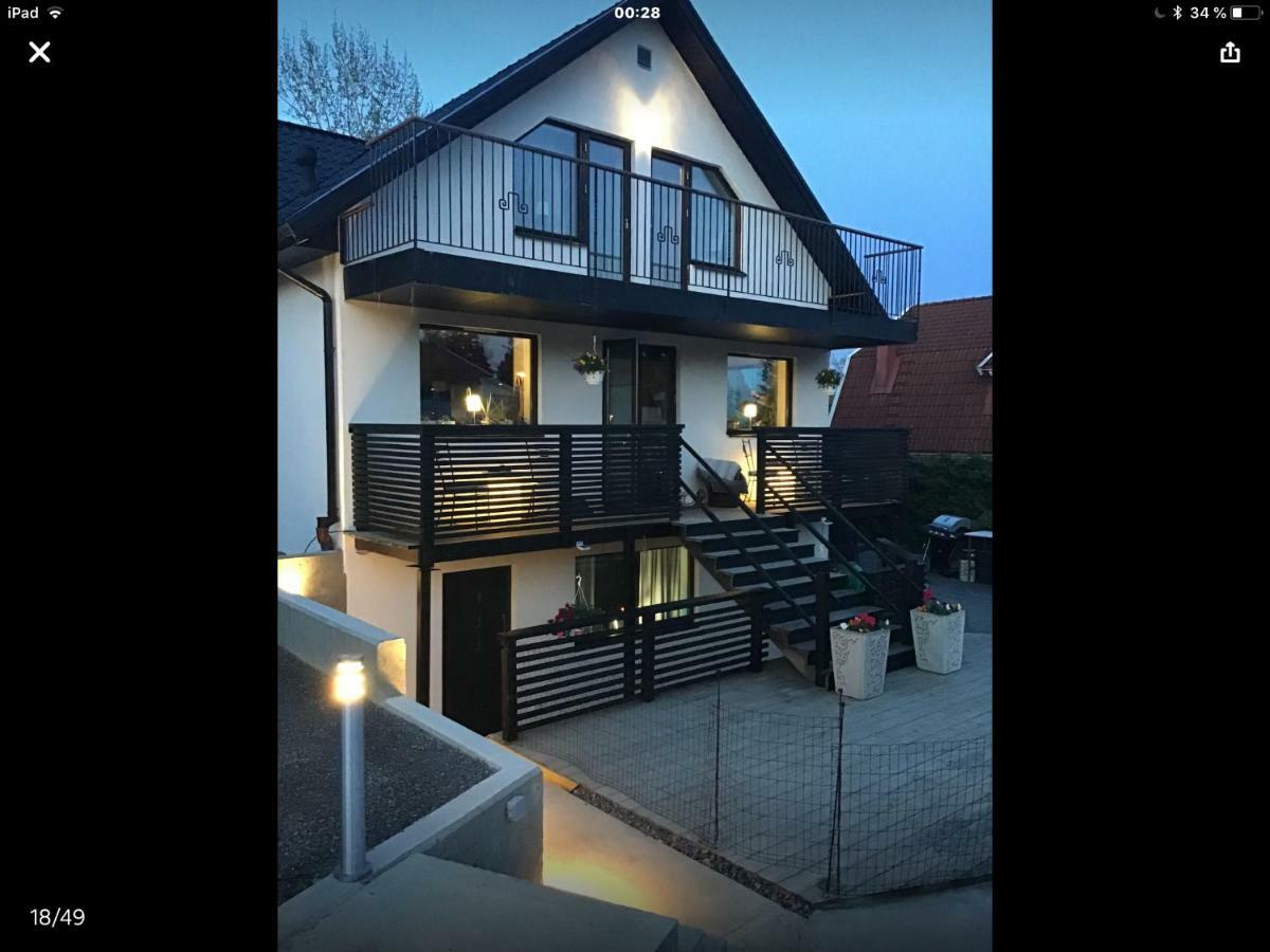 Lagenhet I Villa Pa Fornudden Tyreso 외부 사진